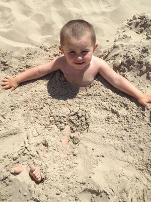 Lukas in het zand
