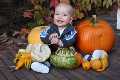 Click to see nicks-eerste-herfst-deel-2-pumpkin-boy.html