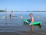 Waterpret op het Veluwemeer én een speelstrand: EuroParcs Bad Hoophuizen is hét vakantiepark aan het water! Lees hier alles over dit toffe park.