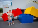 Een echte LEGO® fan, maar geen fan van snelle achtbanen en attracties? Dan is LEGO® House Billund dé ideale plaats voor jou ultieme Lego beleving. 