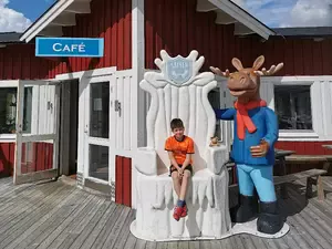 Vakantiepark Säfsen Resort ligt in het skigebied Säfsen bij Frederiksberg in het zuidelijke deel van Dalarna. Cindy ontdekte dat ook er ook in de zomer veel te doen is