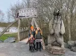 Huilende wolven, klepperende ooievaars en ‘jump jippende’ prairiehondjes. Kijk je ogen uit in het Parc Sainte-Croix en blijf slapen met de kids!