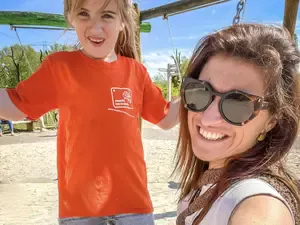 Leuke uitje voor gezinnen is Eindhoven Zoo! (voorheen Dierenrijk) Simone's kinderen ontdekten veel verschillende dieren, een grote speeltuin en nog veel meer!