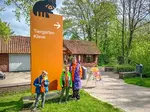 Tiergarten Kleve staat garant voor urenlang speelplezier in de avonturen speeltuin. En veel interactie met alle verschillende dieren. Lees er hier meer over.