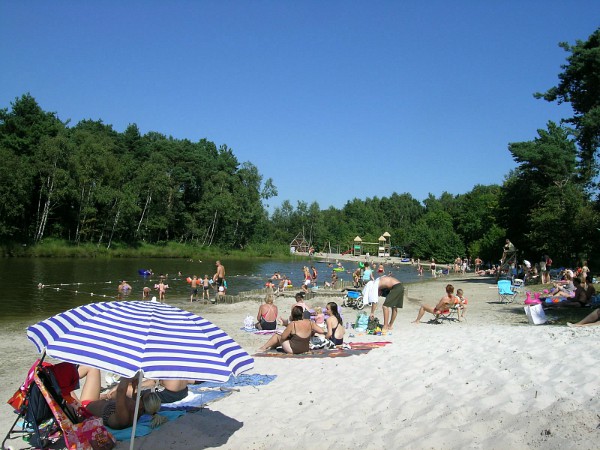 Het strandje van camping de Baalse Hei