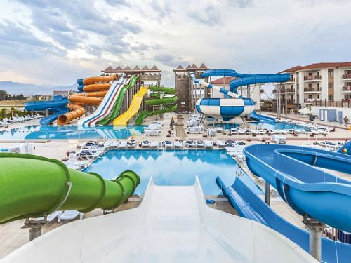Eftalia Aqua Resort glijbanen