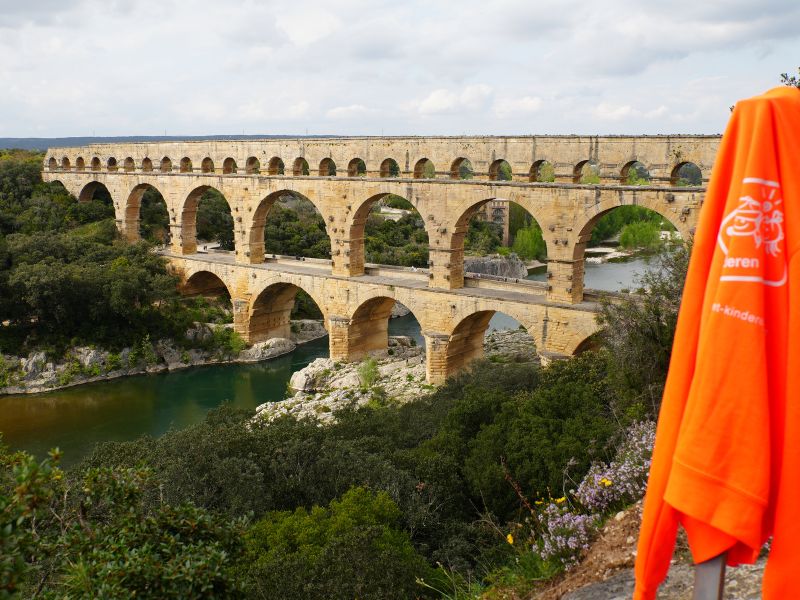 Bij het Romeinse aquaduct Pont du Gard zijn strandjes en een superleuk interactief museum voor kinderen