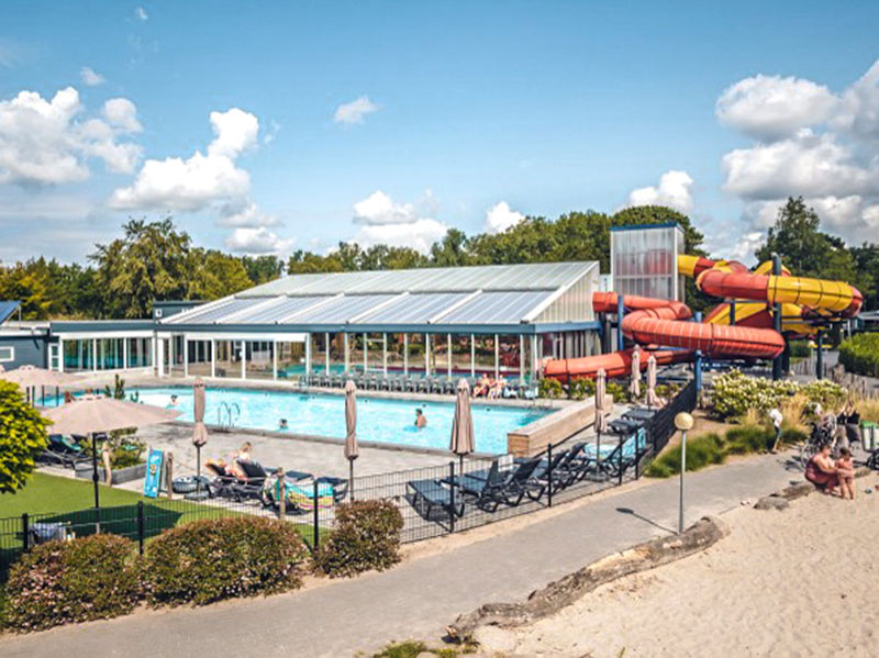 Het zwembad van Vakantiepark Ackersate