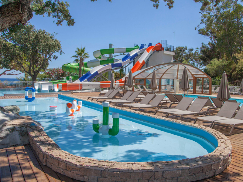 Het kindvriendelijke waterpark van Camping Merendella op Corsica