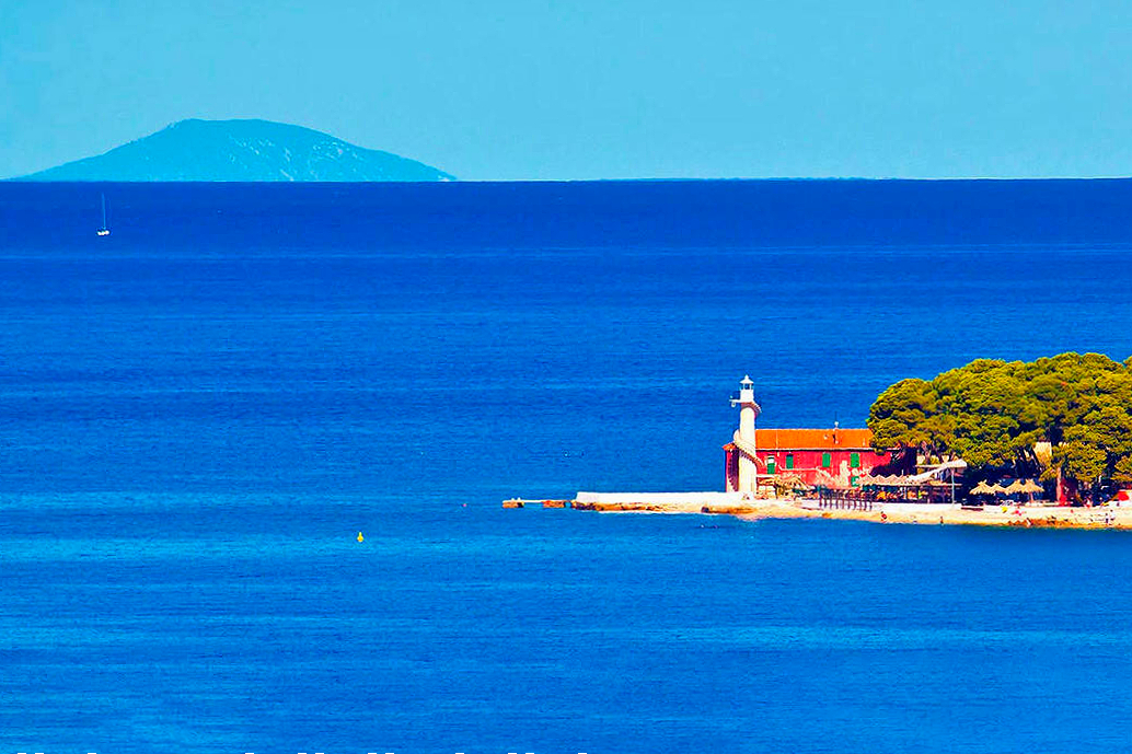 Adriatische Zee vanaf camping Zaton, Zadar.