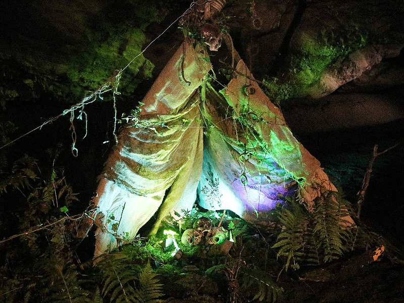 Halloween in de Grotten van Han