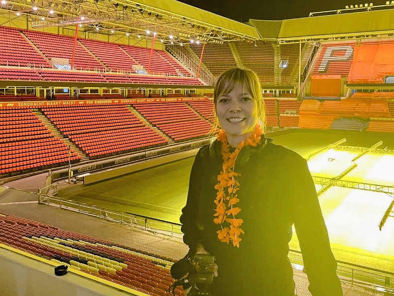 Barbara aan het werk in het PSV stadion