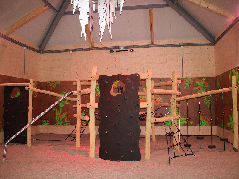 Binnen spelen bij Bartjes Boerderij Binnen spelen bij Bartjes Boerderij