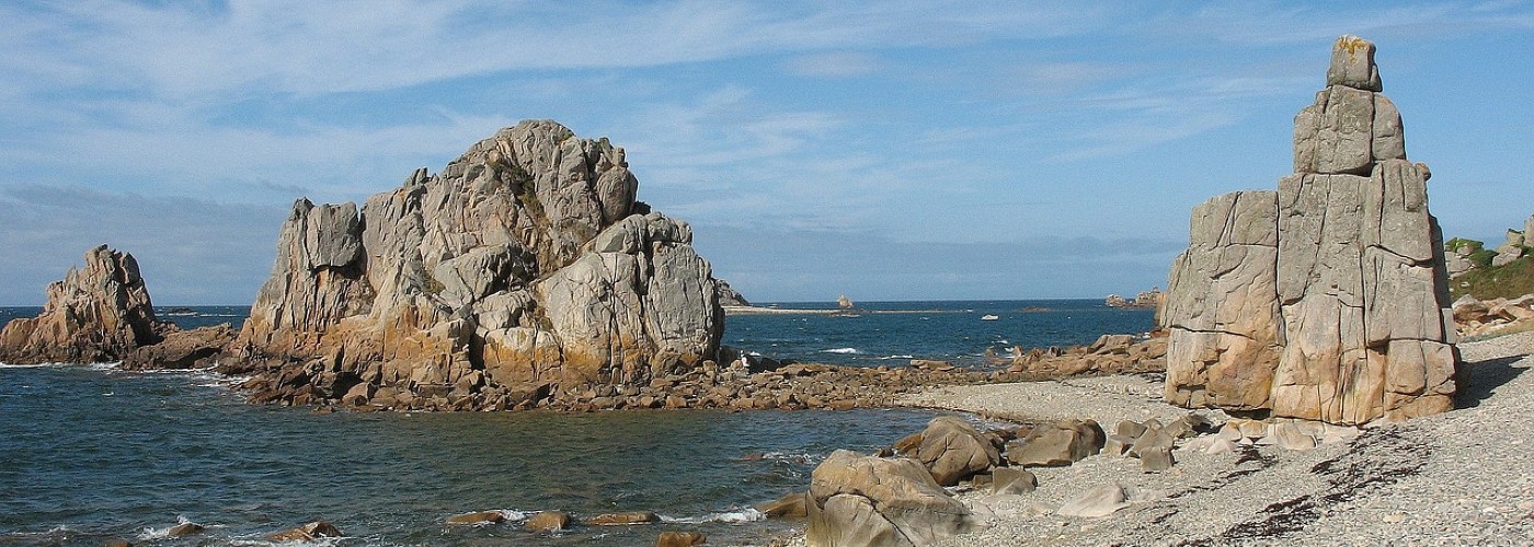Bretagne header rotsen