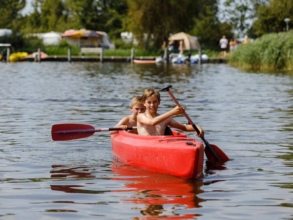 camping de potten friesland kanovaren