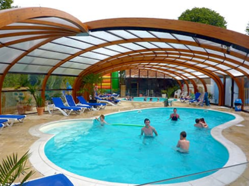 Zwembad camping Castel la Bien Assise