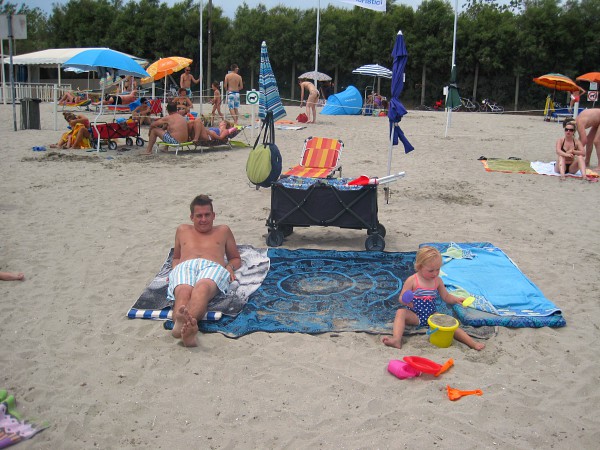 gezin op strand