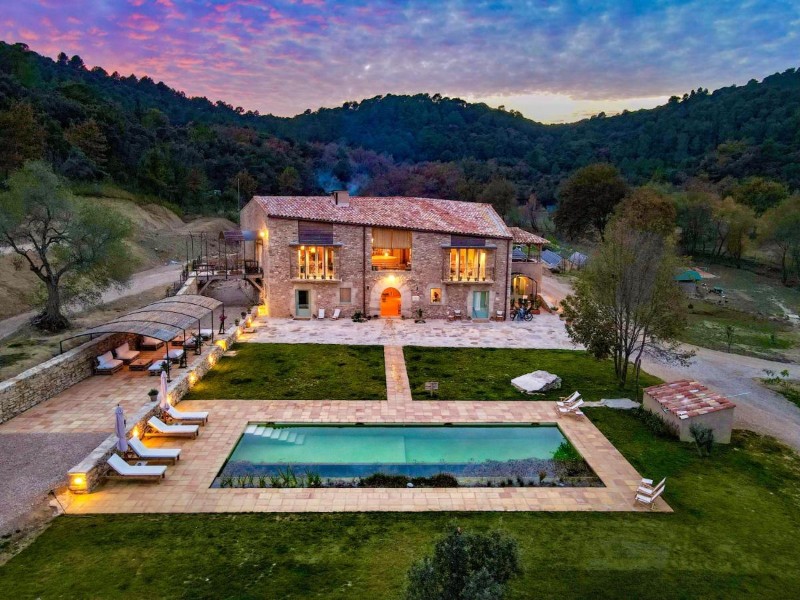 can buch hotel