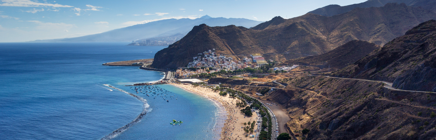 Uitzicht over een van de Canarische Eilanden: Tenerife