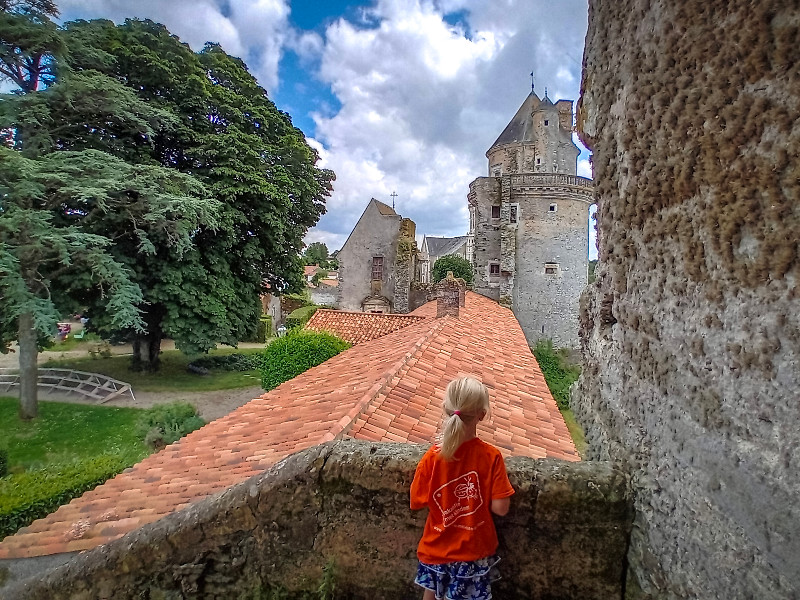 Bezoek met je kinderen het charmante Château d`Apremont in de Vendée. Stapt er terug in de tijd naar de Middeleeuwen/Renaissance. Klik hier voor meer.