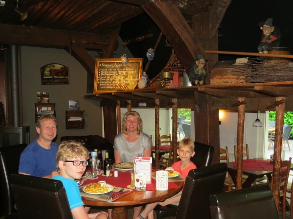 Dineren in restaurant Schapendrift in Orvelte