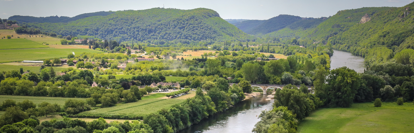 Uitzicht over het Franse landschap in de Dordogne