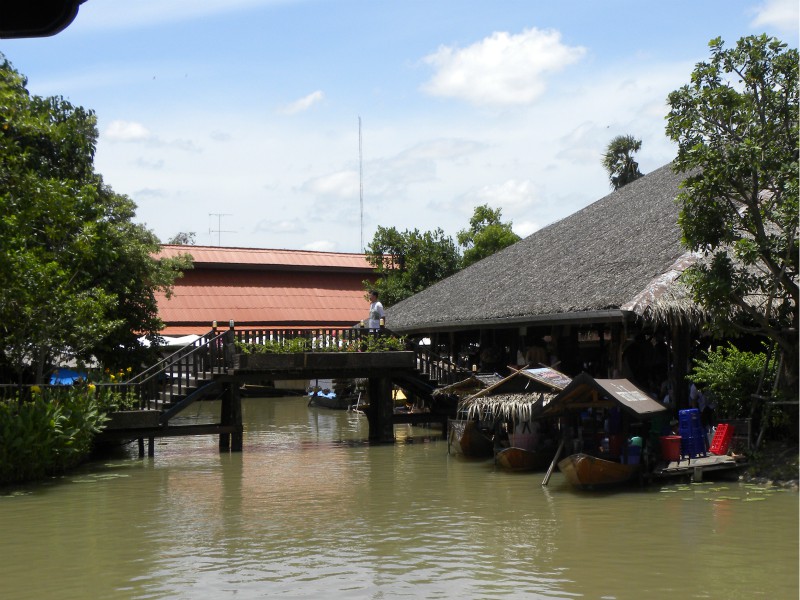 De drijvende markt in Ayutthaya