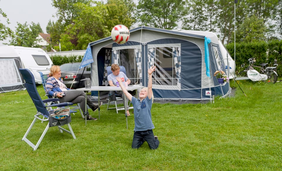 Kampeerplaats op camping Uitdam.