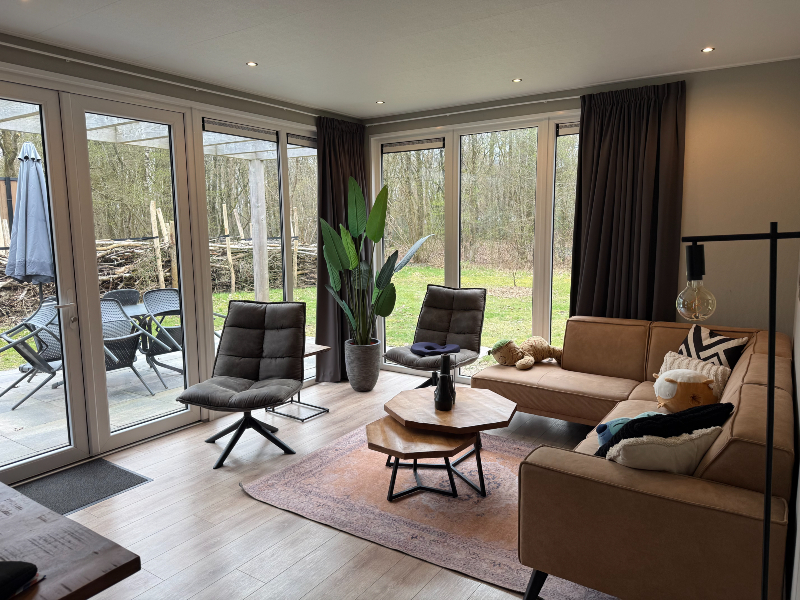 Heerlijk ruim huisje met veel licht 