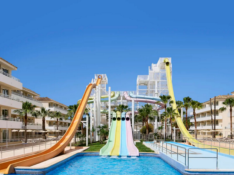 Glijbanen van Fergus Club Mallorca Waterpark