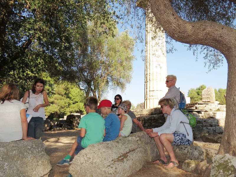 Uitleg van onze gids in Olympia op de Peloponnesos