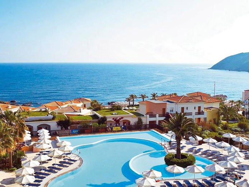 Het zwembad van Grecotel Marine Palace & Aquapark