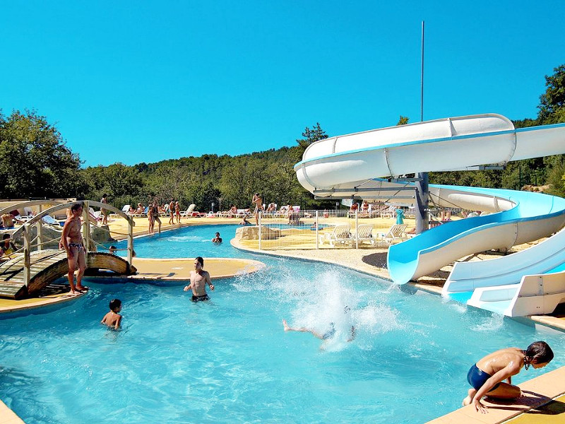 Vakantiepark Les Hauts de Salavas zwembad