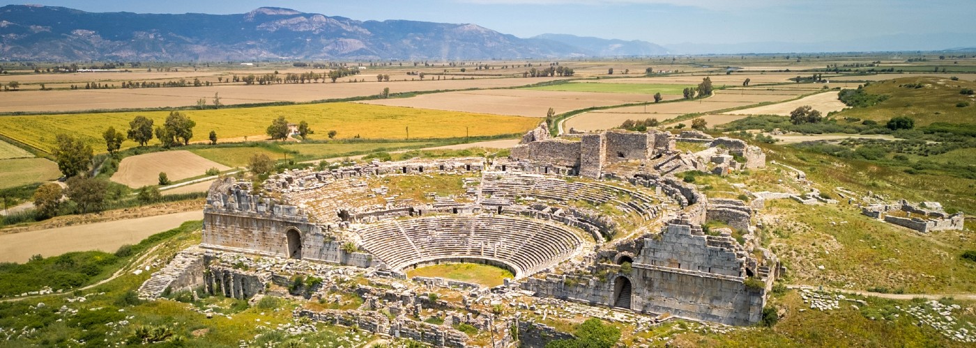 Het Amfitheater van Miletos in de regio rond Didim