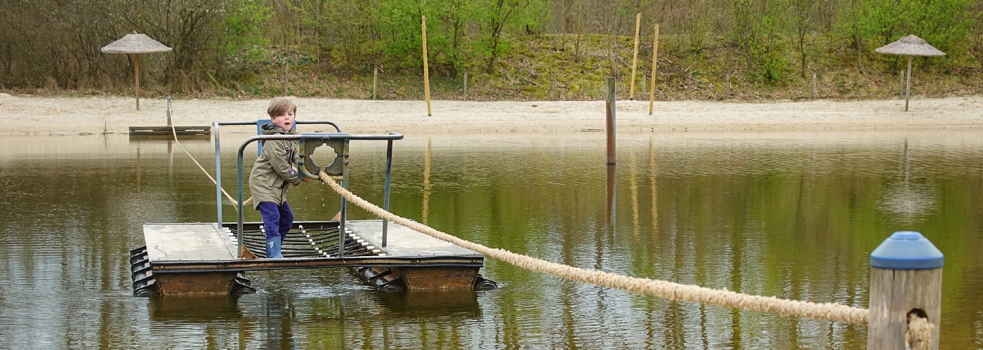 Spelen op het vlot