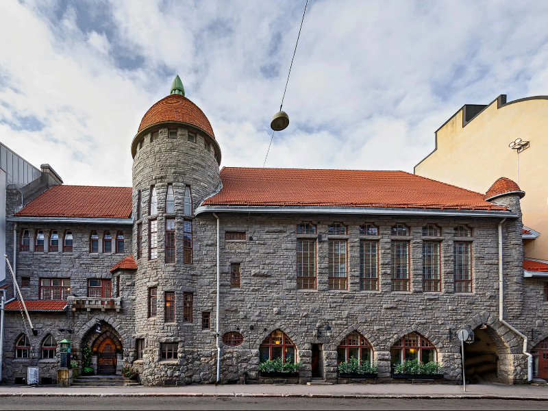 Bijzonder overnachten in Helsinki in het Home Hotel Jugend