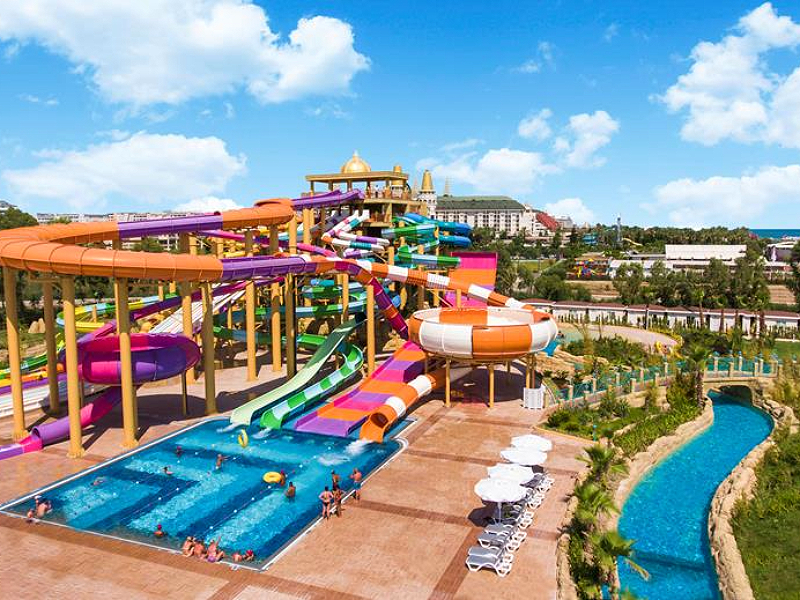 Deel waterpark bij Delphin BE Grand Resort