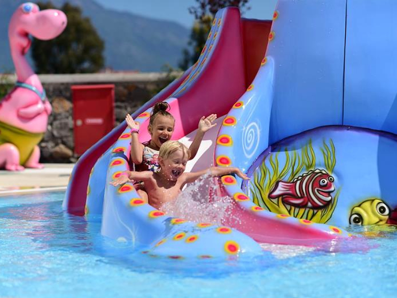 Waterpret in het spuitpark!