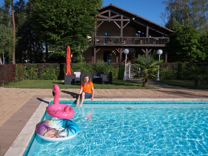 Hotel La Chaumiere in de Franse Jura, net buiten Dole met zwembad
