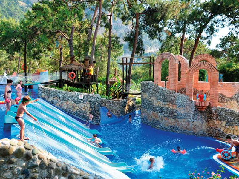 Een deel van het uitgebreide waterpark van hotel Liberty Lykia World