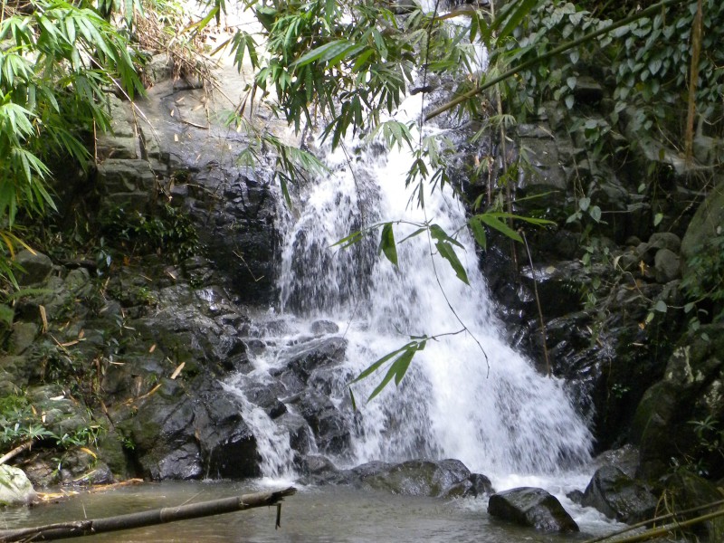 Eén van de vele cascades bij Huai Kang Pla