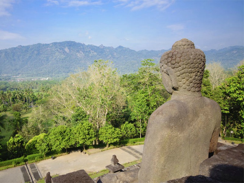 Uitzicht vanaf de Borobudur