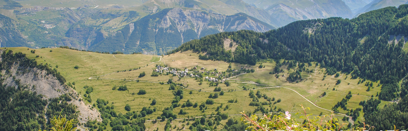 De franse Alpen in de zomer