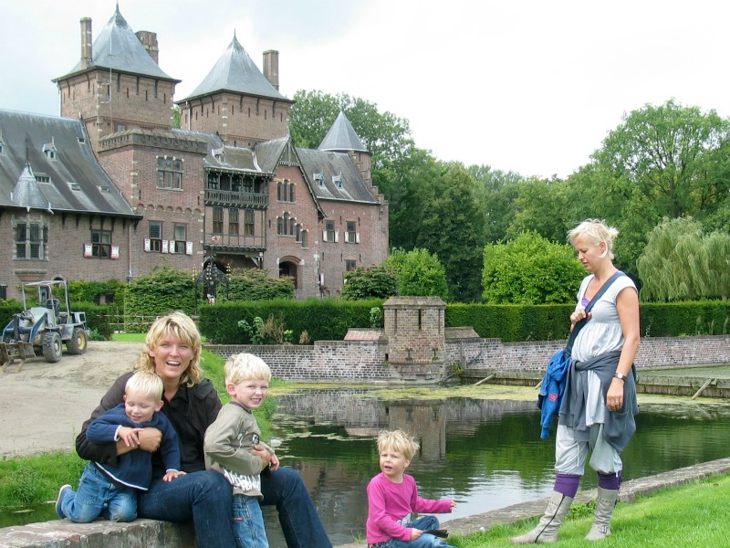 dialect typist Hesje Weekendje of Dagje er op uit met kinderen