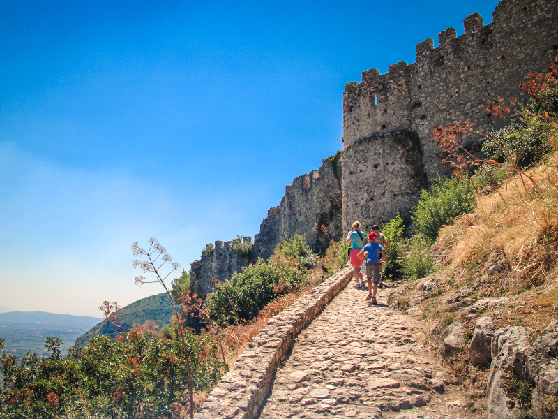 We klimmen naar het hoge kasteel van Mystras
