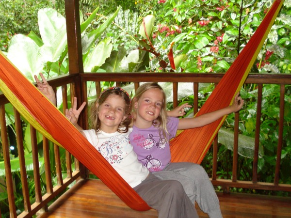 Relaxen in een hangmat in de natuur van Costa Rica