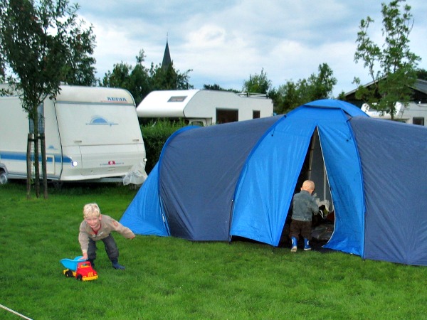 Wantrouwen boter Geef rechten Hoe vind je een goedkope kindercamping?