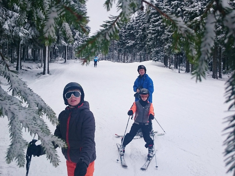 Skiën in Klinovec