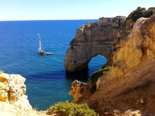 De prachtige kust van de Algarve