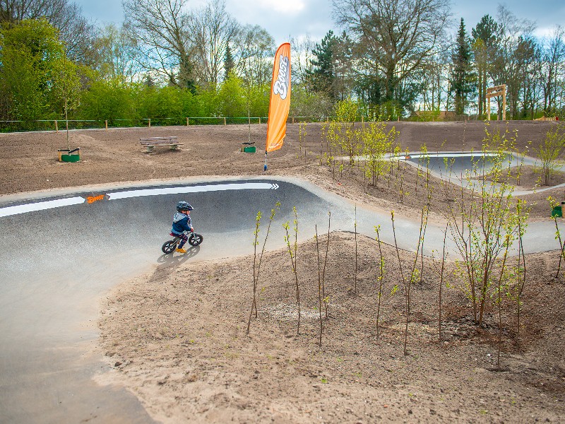 Pumptrack bij het Land van Bartje